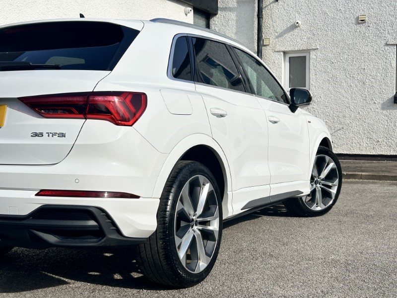 2022 (72) AUDI Q3 35 TFSI S Line 5dr S Tronic 5205562