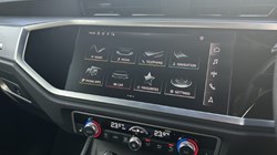 2022 (72) AUDI Q3 35 TFSI S Line 5dr S Tronic 5205536