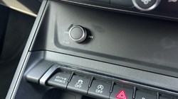2022 (72) AUDI Q3 35 TFSI S Line 5dr S Tronic 5205541
