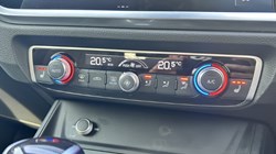 2022 (72) AUDI Q3 35 TFSI S Line 5dr S Tronic 5205540