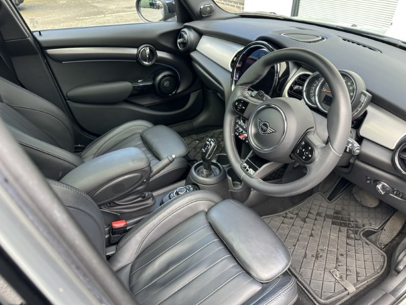 2022 (22) MINI HATCHBACK 2.0 Cooper S Exclusive 5dr Auto 5218776