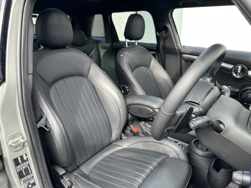 2022 (22) MINI HATCHBACK 2.0 Cooper S Exclusive 5dr Auto 5218780