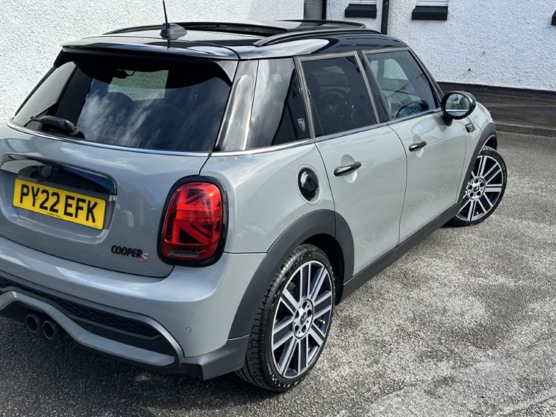 2022 (22) MINI HATCHBACK 2.0 Cooper S Exclusive 5dr Auto 5218784