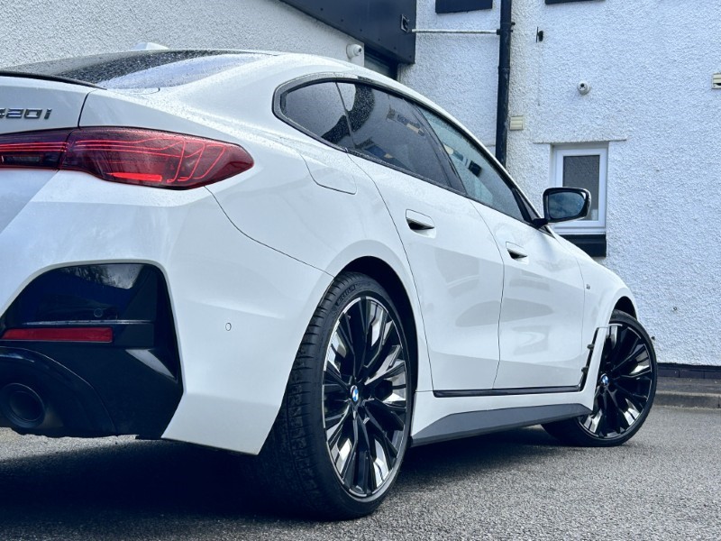 2025 (75) BMW 4 SERIES 420i M Sport 5dr Step Auto [Pro Pack] 5217872