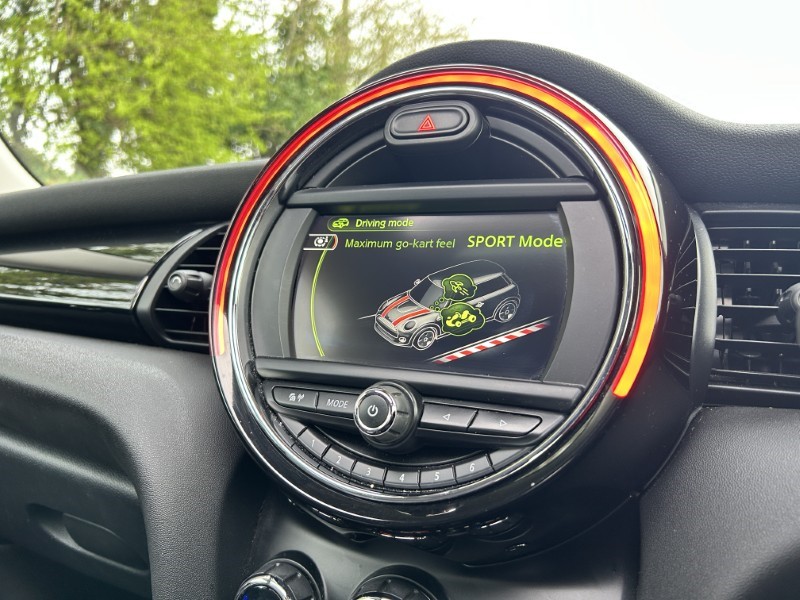 2018 (67) MINI HATCHBACK 2.0 Cooper S D 3dr Auto [8 Speed] 5226564