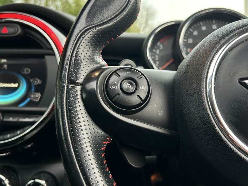 2018 (67) MINI HATCHBACK 2.0 Cooper S D 3dr Auto [8 Speed] 5226561