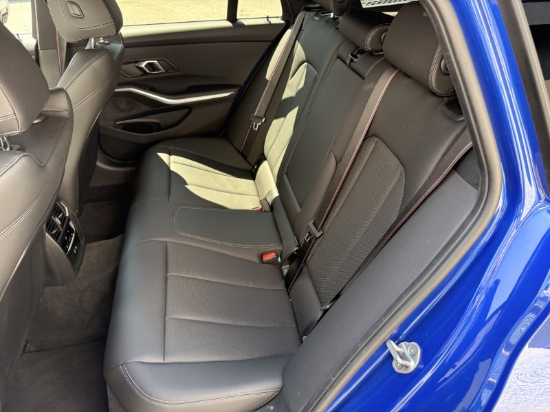 2026 (26) BMW 3 SERIES 330e 22.3 kWh M Sport 5dr Step Auto [Pro Pack] 5595300
