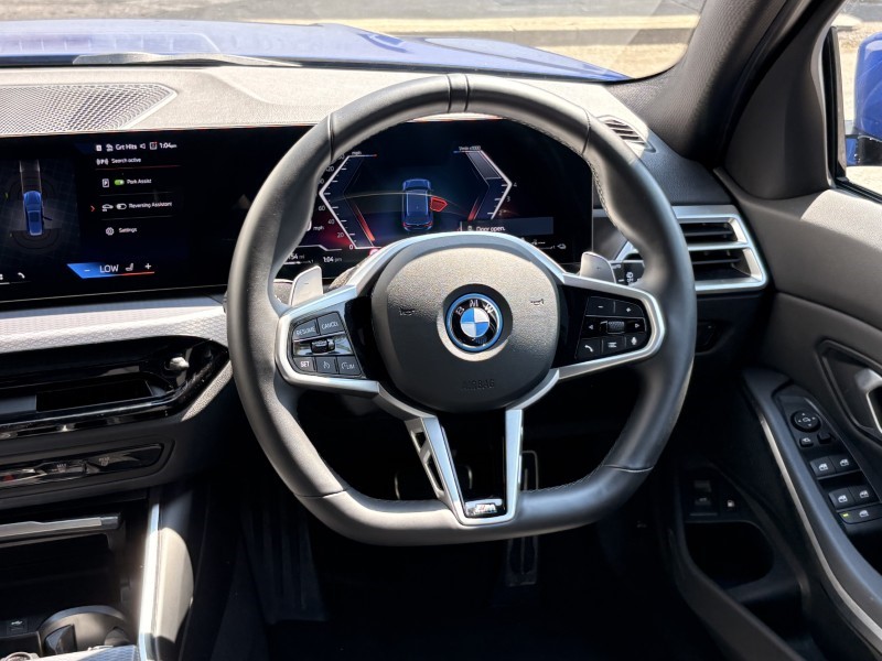 2026 (26) BMW 3 SERIES 330e 22.3 kWh M Sport 5dr Step Auto [Pro Pack] 5595298
