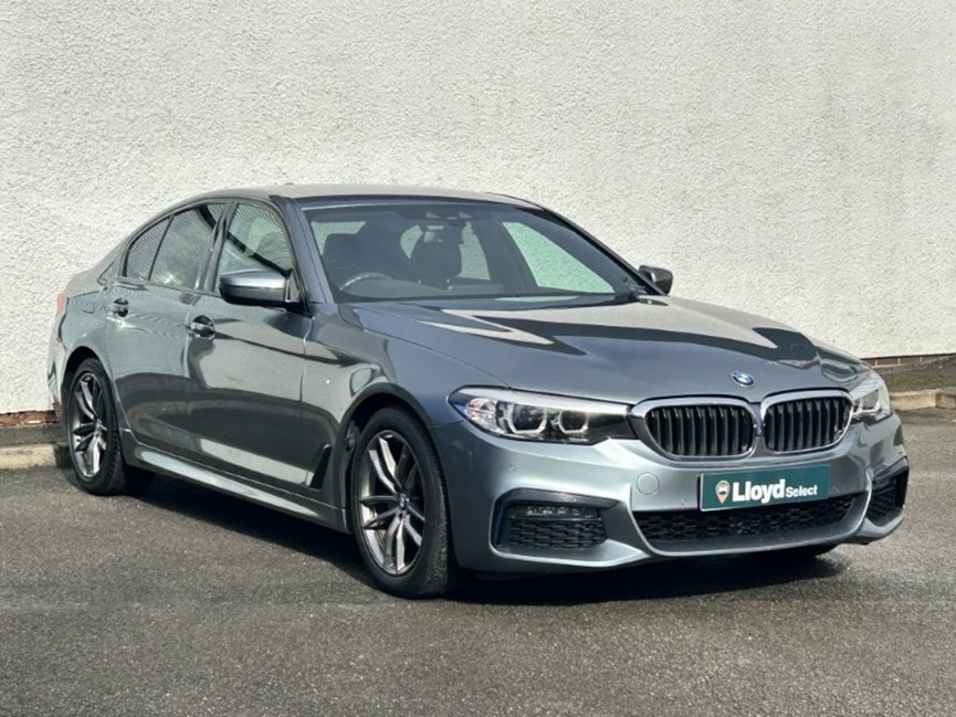 2018 (68) BMW 5 SERIES 520d xDrive M Sport 4dr Auto