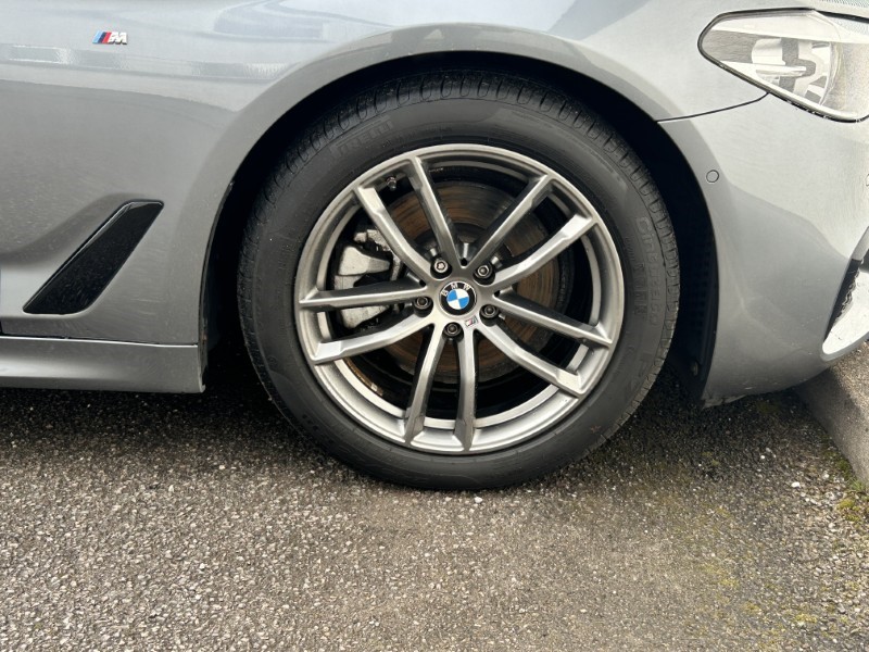 2018 (68) BMW 5 SERIES 520d xDrive M Sport 4dr Auto 5220145