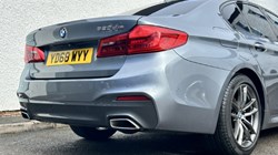 2018 (68) BMW 5 SERIES 520d xDrive M Sport 4dr Auto 5220172