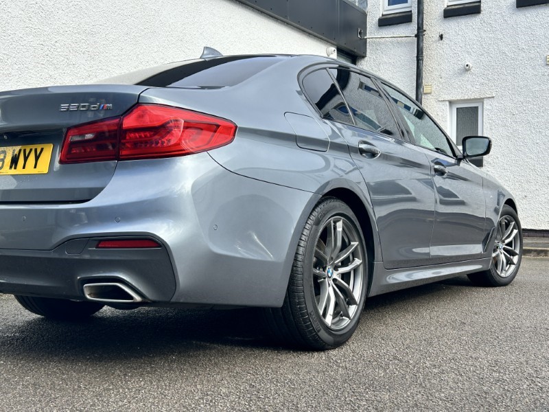 2018 (68) BMW 5 SERIES 520d xDrive M Sport 4dr Auto 5220171