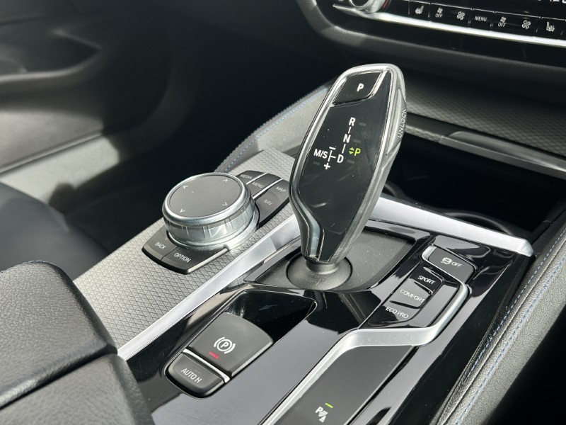 2018 (68) BMW 5 SERIES 520d xDrive M Sport 4dr Auto 5220147