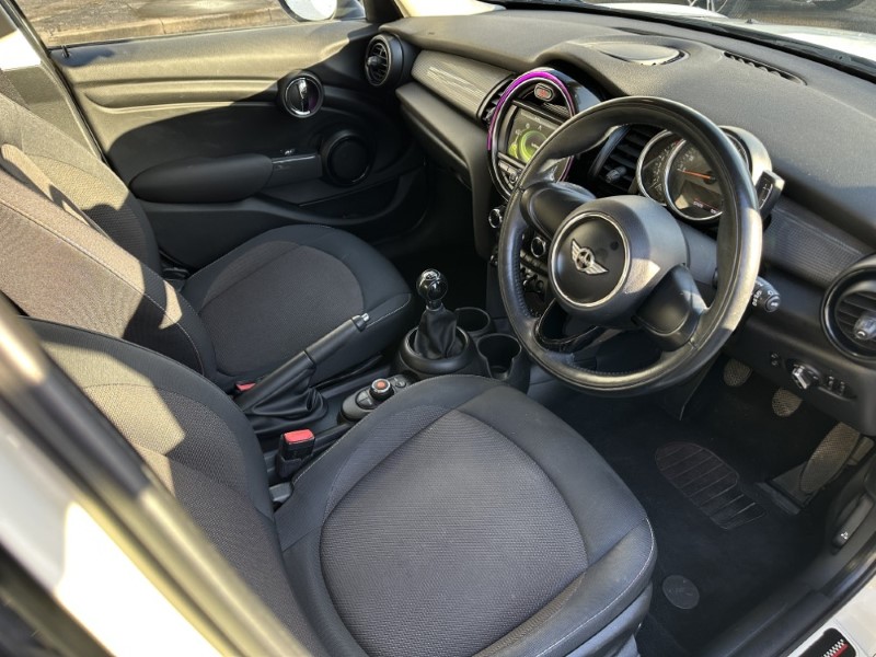 2018 (18) MINI HATCHBACK 1.5 Cooper 5dr [JCW Sport/Pepper Pack] 5223862