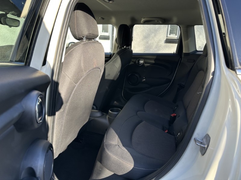 2018 (18) MINI HATCHBACK 1.5 Cooper 5dr [JCW Sport/Pepper Pack] 5223844