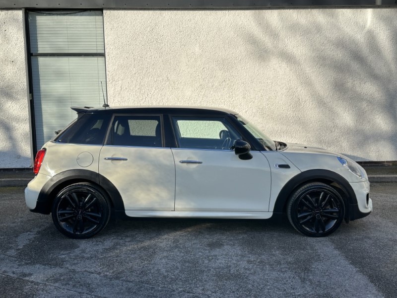 2018 (18) MINI HATCHBACK 1.5 Cooper 5dr [JCW Sport/Pepper Pack] 5223848