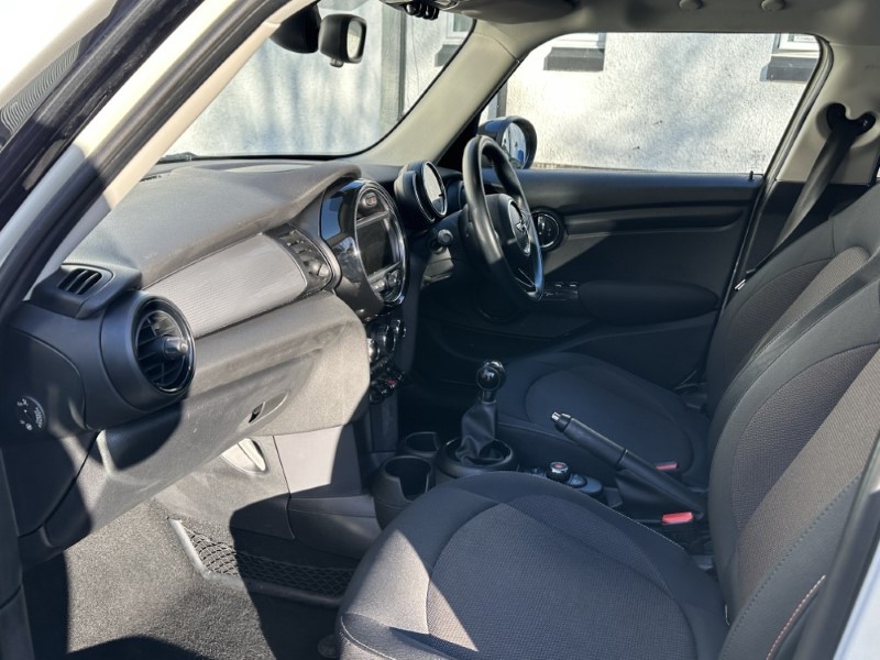 2018 (18) MINI HATCHBACK 1.5 Cooper 5dr [JCW Sport/Pepper Pack] 5223843