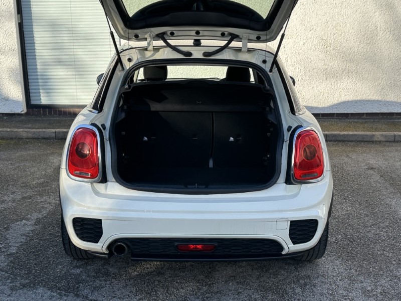 2018 (18) MINI HATCHBACK 1.5 Cooper 5dr [JCW Sport/Pepper Pack] 5223847