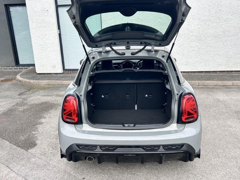 2022 (22) MINI HATCHBACK 1.5 Cooper Sport 5dr 5242839