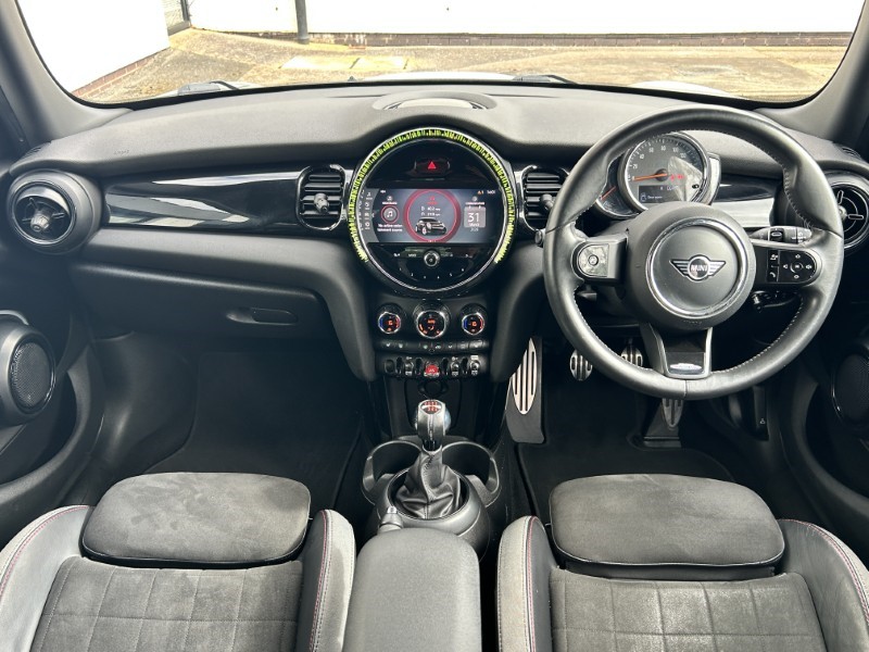 2022 (22) MINI HATCHBACK 1.5 Cooper Sport 5dr 5242848