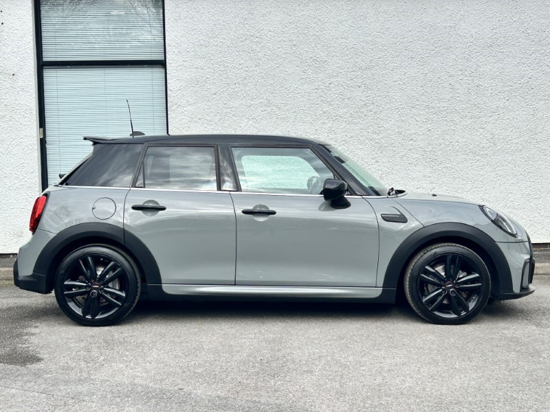2022 (22) MINI HATCHBACK 1.5 Cooper Sport 5dr 5242842