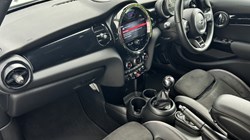 2022 (22) MINI HATCHBACK 1.5 Cooper Sport 5dr 5242852