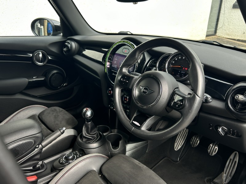 2022 (22) MINI HATCHBACK 1.5 Cooper Sport 5dr 5242846