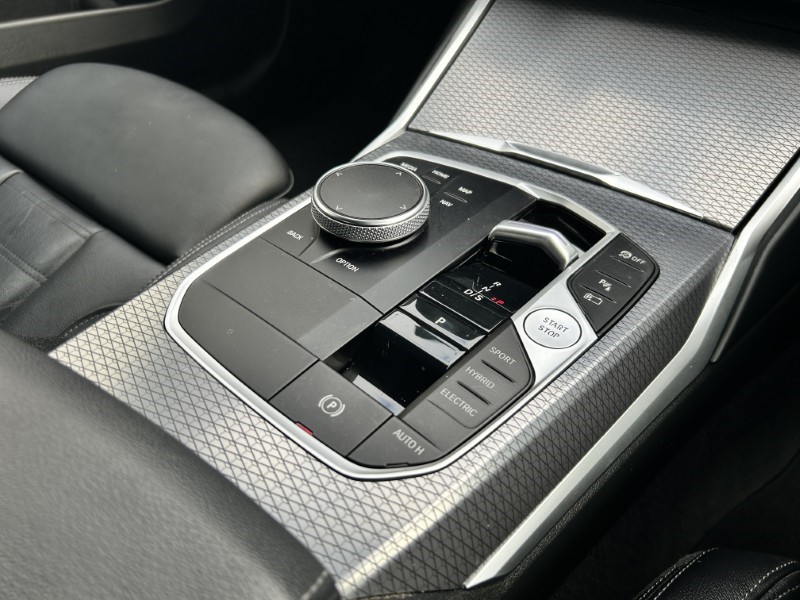 2024 (24) BMW 3 SERIES 330e xDrive M Sport 4dr Step Auto 5243061