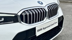 2024 (24) BMW 3 SERIES 330e xDrive M Sport 4dr Step Auto 5243076