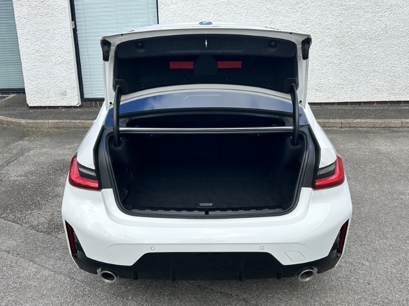 2024 (24) BMW 3 SERIES 330e xDrive M Sport 4dr Step Auto 5243046