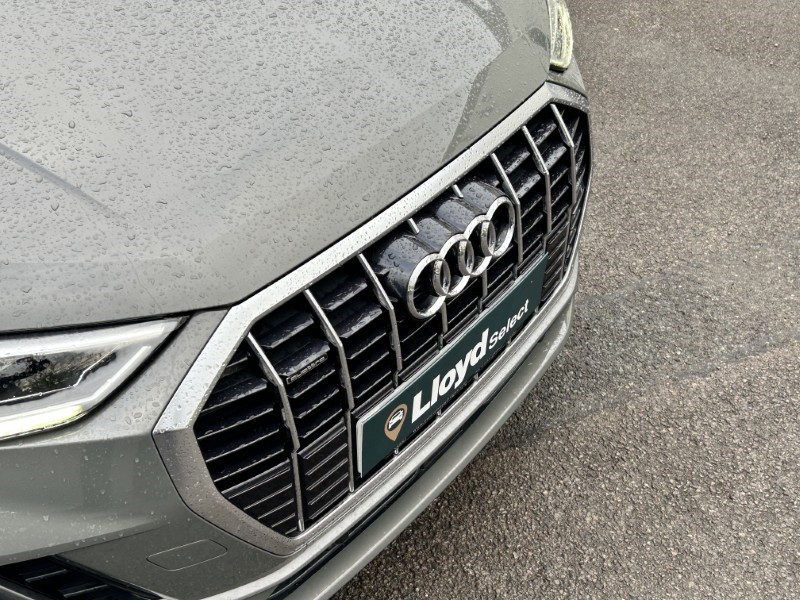 2022 (22) AUDI Q3 35 TDI Quattro S Line 5dr S Tronic 5231903