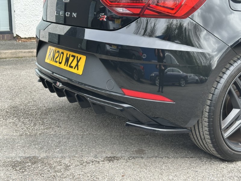 2020 (20) SEAT LEON 1.5 TSI EVO 150 FR Black Edition [EZ] 5dr DSG 5224317