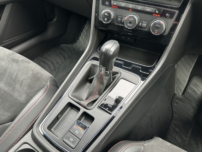 2020 (20) SEAT LEON 1.5 TSI EVO 150 FR Black Edition [EZ] 5dr DSG 5224304