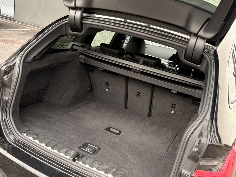 2022 (22) BMW 3 SERIES 320i M Sport 5dr Step Auto 5280120