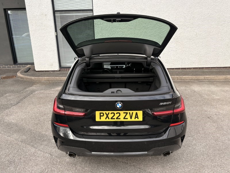 2022 (22) BMW 3 SERIES 320i M Sport 5dr Step Auto 5280118