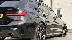 2022 (22) BMW 3 SERIES 320i M Sport 5dr Step Auto 5280125