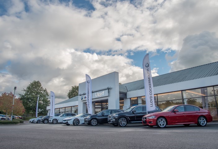 2022 (22) BMW 3 SERIES 320i M Sport 5dr Step Auto 5280250