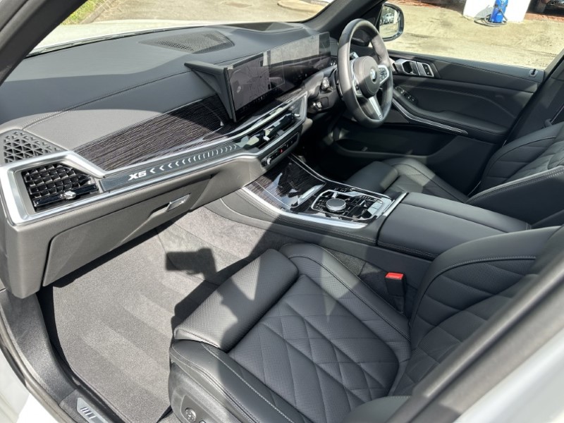 2025 (75) BMW X5 xDrive30d MHT M Sport 5dr Auto 5252277