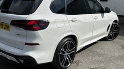 2025 (75) BMW X5 xDrive30d MHT M Sport 5dr Auto 5252239