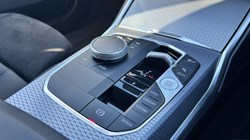 2025 (75) BMW 3 SERIES 320i M Sport 5dr Step Auto 5252010