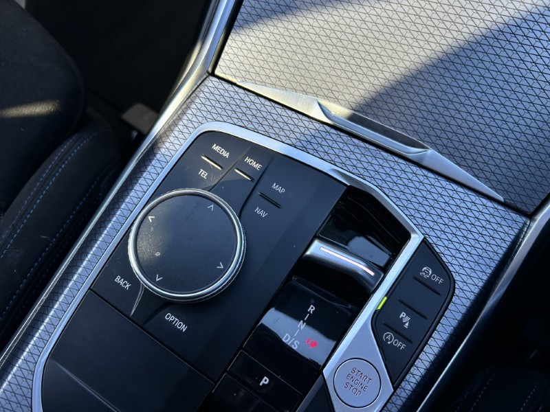 2025 (75) BMW 3 SERIES 320i M Sport 5dr Step Auto 5252011