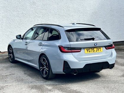 2025 (75) BMW 3 SERIES 320i M Sport 5dr Step Auto