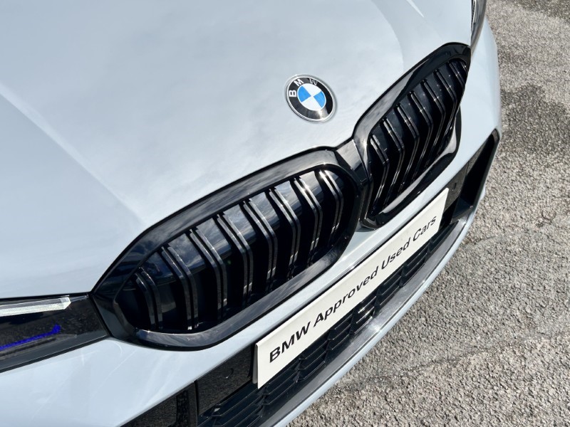 2025 (75) BMW 3 SERIES 320i M Sport 5dr Step Auto 5252046