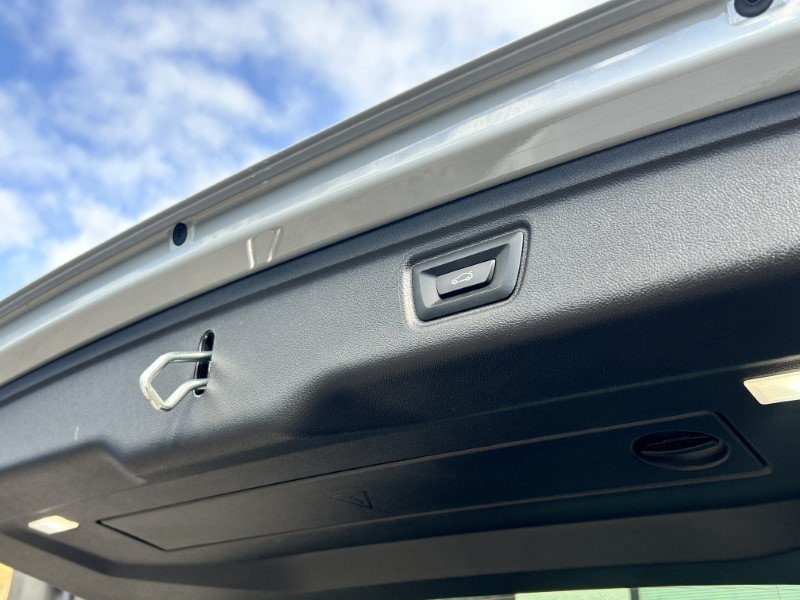 2025 (75) BMW 3 SERIES 320i M Sport 5dr Step Auto 5252038