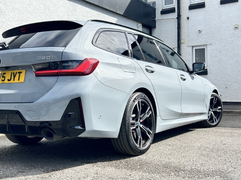 2025 (75) BMW 3 SERIES 320i M Sport 5dr Step Auto 5252043