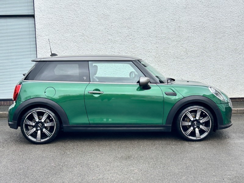 2021 (71) MINI HATCHBACK 1.5 Cooper Exclusive 3dr 5256350
