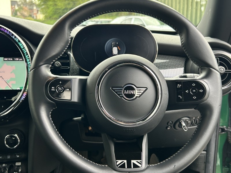 2021 (71) MINI HATCHBACK 1.5 Cooper Exclusive 3dr 5256370