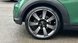 2021 (71) MINI HATCHBACK 1.5 Cooper Exclusive 3dr 5256349