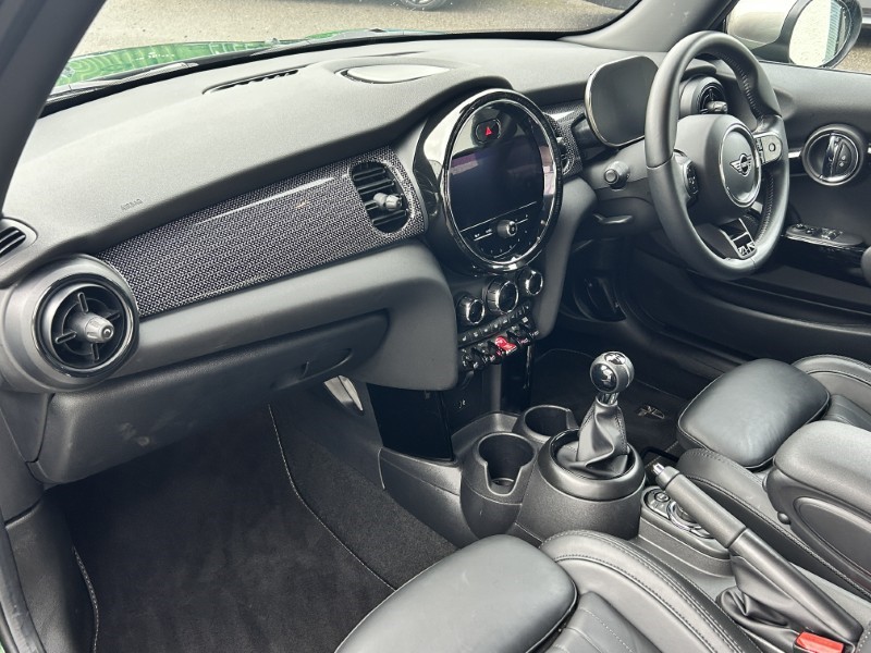 2021 (71) MINI HATCHBACK 1.5 Cooper Exclusive 3dr 5256365