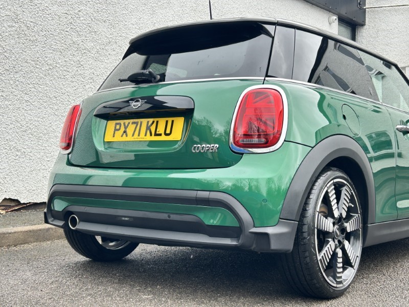 2021 (71) MINI HATCHBACK 1.5 Cooper Exclusive 3dr 5256352